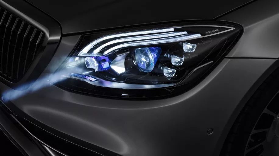 Mercedes Benz geometric multi beam headlights